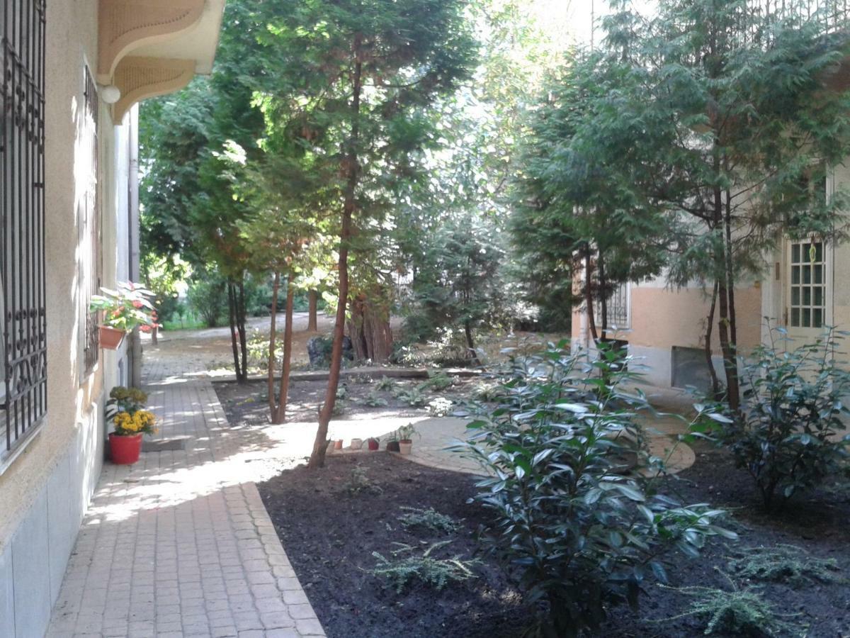 Lily Apartman Budapest Exteriör bild