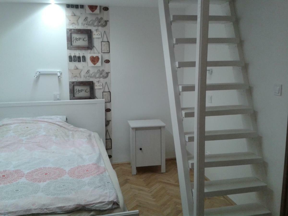 Lily Apartman Budapest Exteriör bild