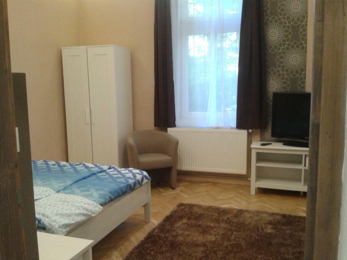 Lily Apartman Budapest Exteriör bild