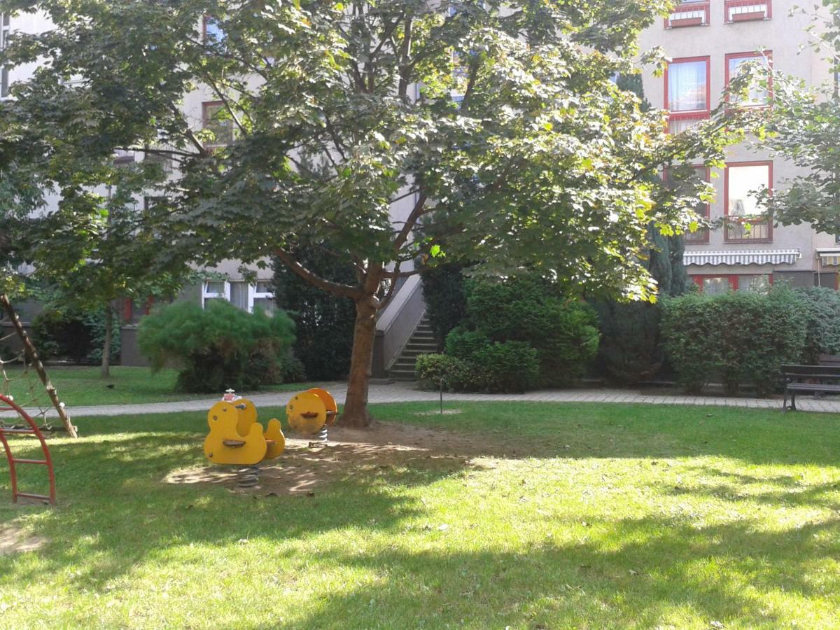 Lily Apartman Budapest Exteriör bild